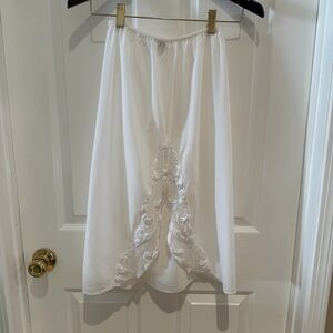 Vintage Natori for Neiman Marcus slip skirt with embroidered lace detail